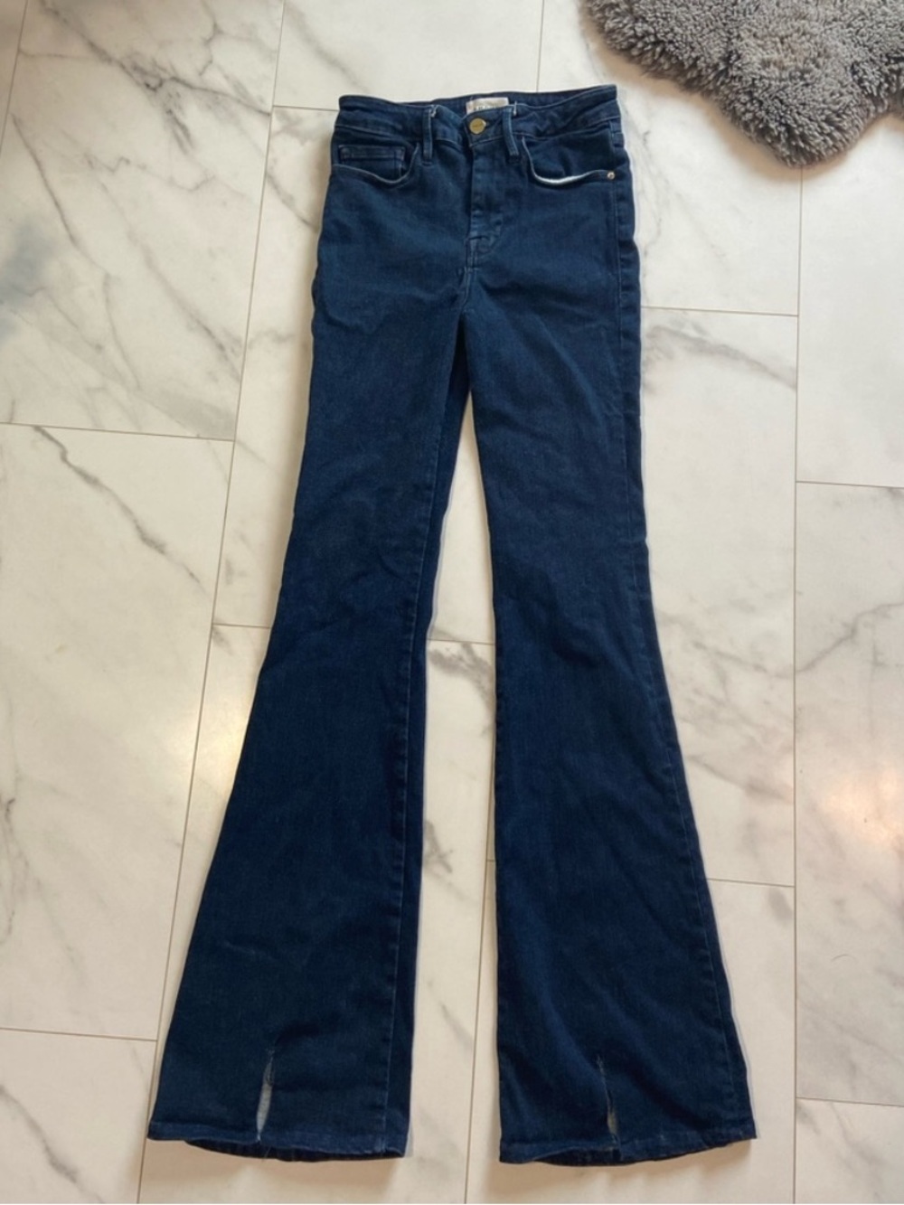 Frame Le One Flare Keller Wash Size 2